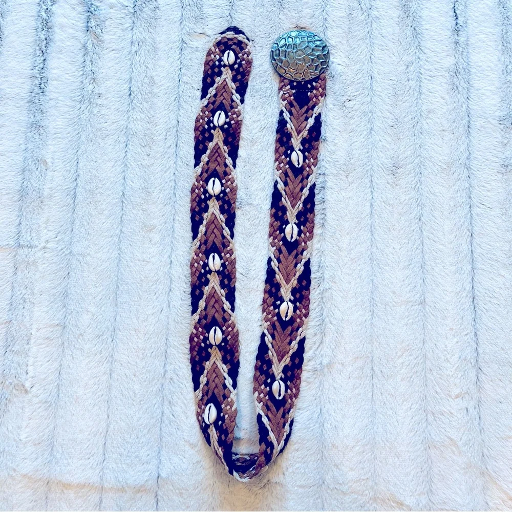 Seashell belt